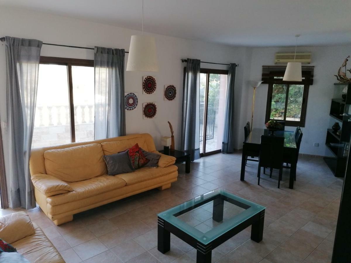 Avra Family Maisonettes Polis Luaran gambar