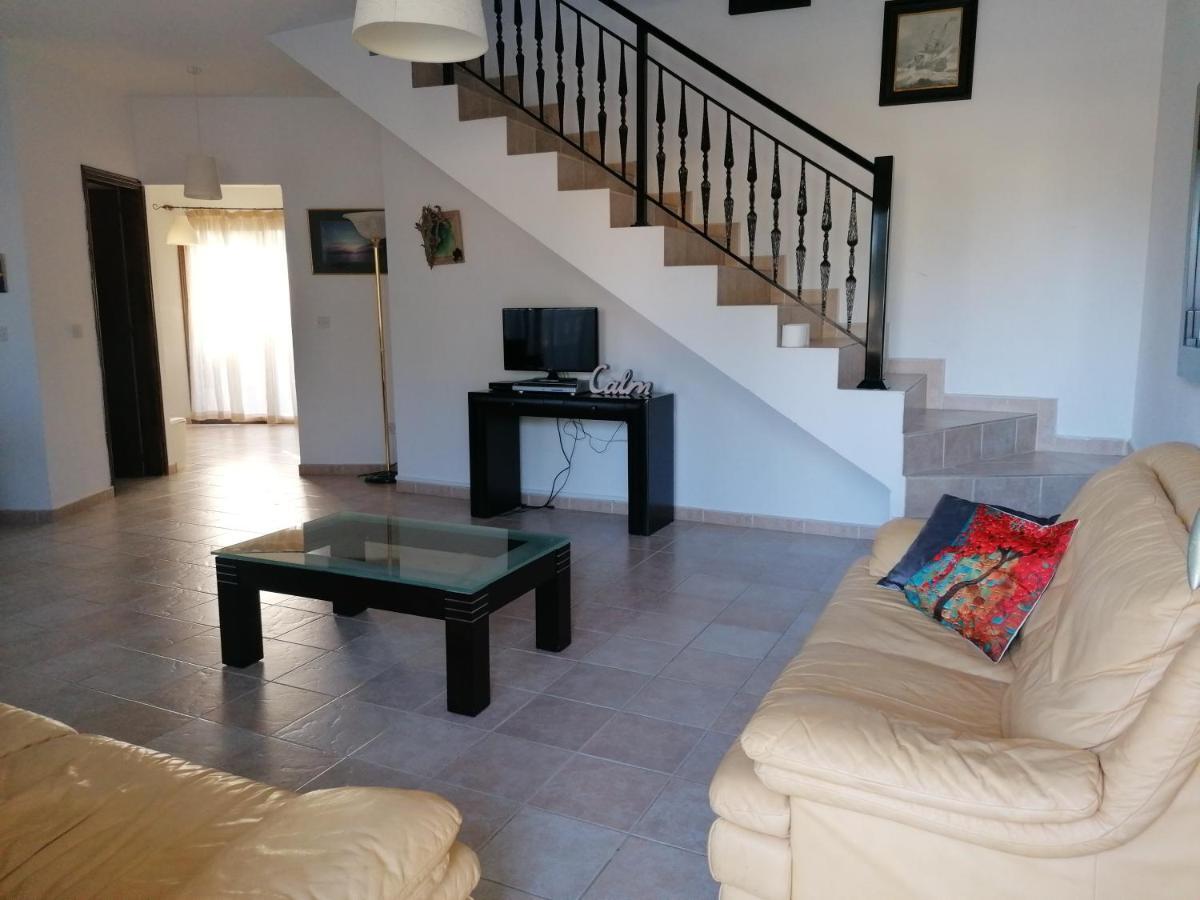 Avra Family Maisonettes Polis Luaran gambar